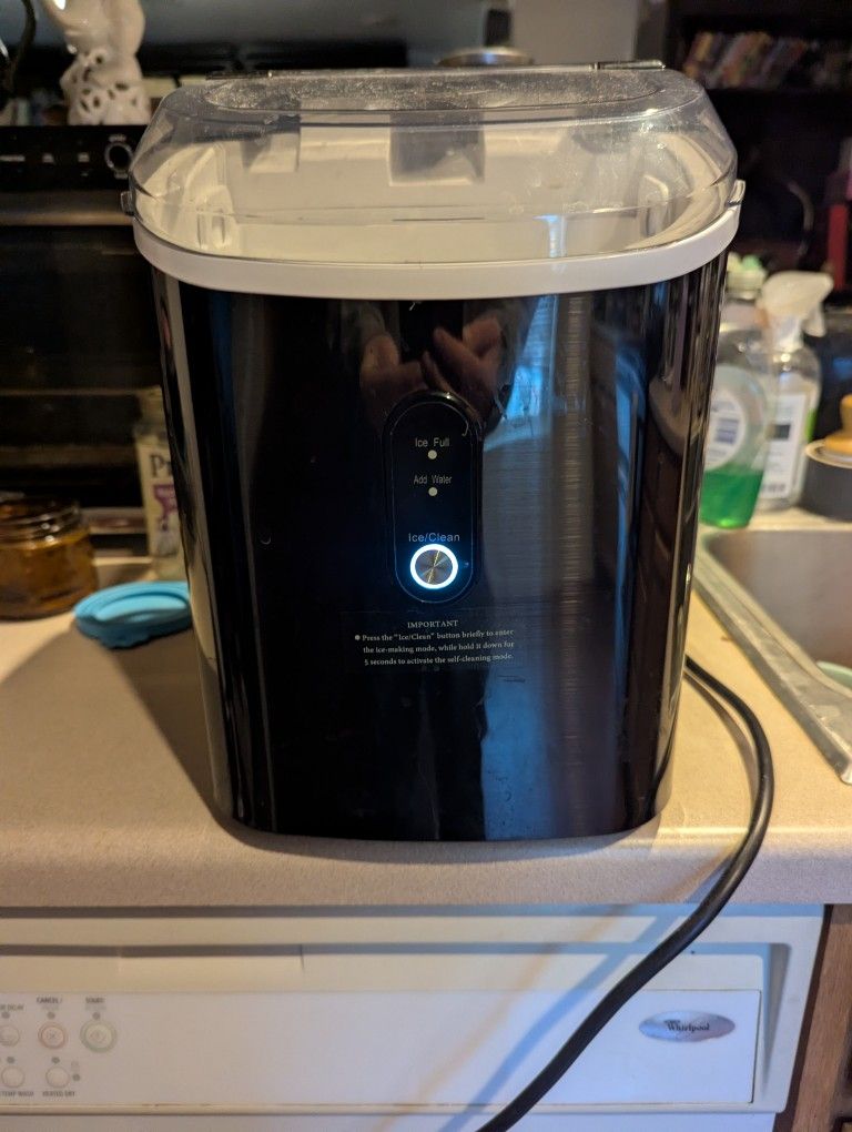 COWSAR countertop nugget ice maker model HZB-15N/S