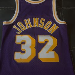 Women’s small Mitchell Ness