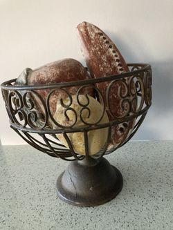 Wrought Iron Basket with 3 pieces of Fruit