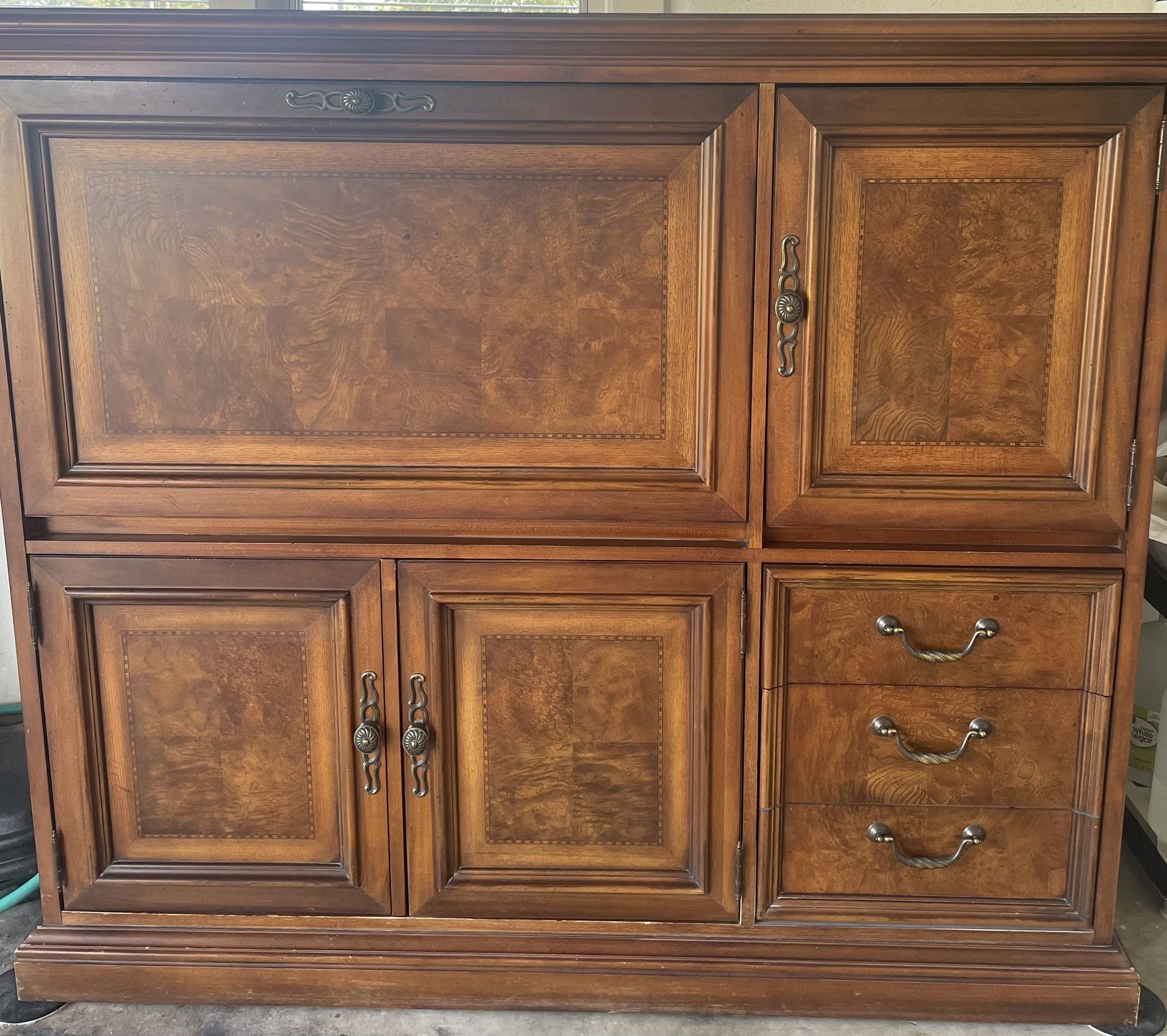 🗄️ FREE. Thomasville Solid Wood Desk Cabinet