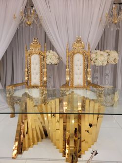 Throne Chairs Availables
