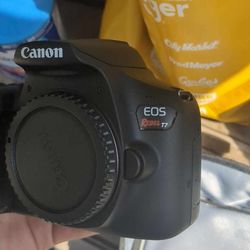 Canon EOS Rebel T7 + Digital Zoom Lens & Kit