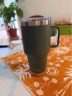 Yeti Camp Green 30 oz tumbler