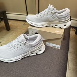 On Cloudflyer 5 Men’s Running Shoes - Size 10.5 - Light Gray - With Box