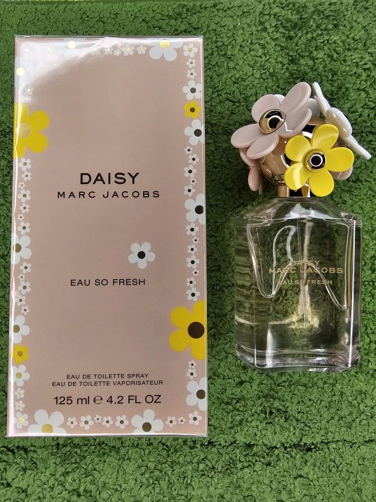 Marc Jacobs Daisy Eau So Fresh 4.2oz $75