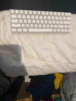 White RGB Mechanical Keyboard 60%
