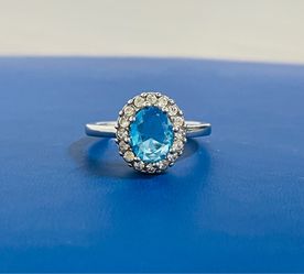 Oven Blue Oval Cut Gem on Silver Tone Ring Sz 9
