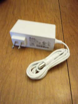 White AC Power Adapter with Cable