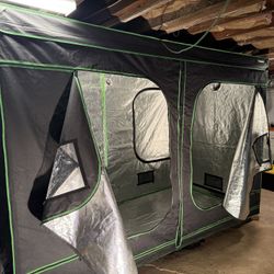 Grown tent Plus Accessories 