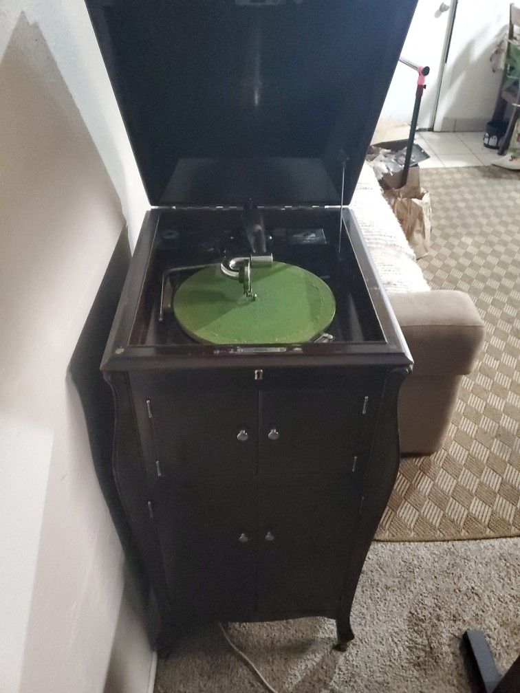 1917 Victor Victrola VV-XI • Working Antique Phonograph + Accessories