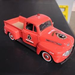 1948 Ford F-150 Fire Dept Harley Davidson 1:24 Scale Diecast