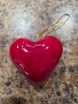 Red Heart Deco, 2", NEW GIFTABLE, Container of 12 for $4.00