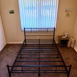 VECELO Full Size Metal Bed Frame with Headboard 