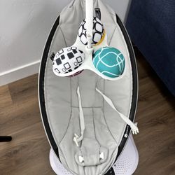 4Moms MamaRoo Baby Swing Chair 