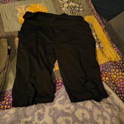 Ripped leggings