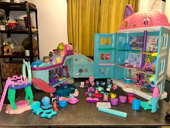 Gabby doll house sets (3)
