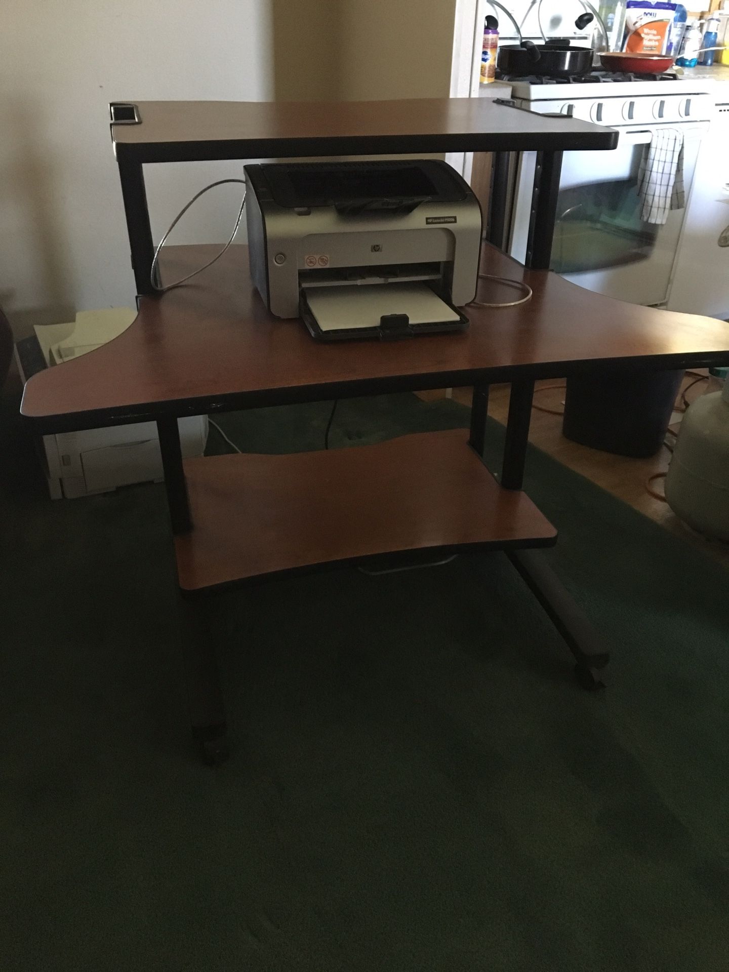 Computer table