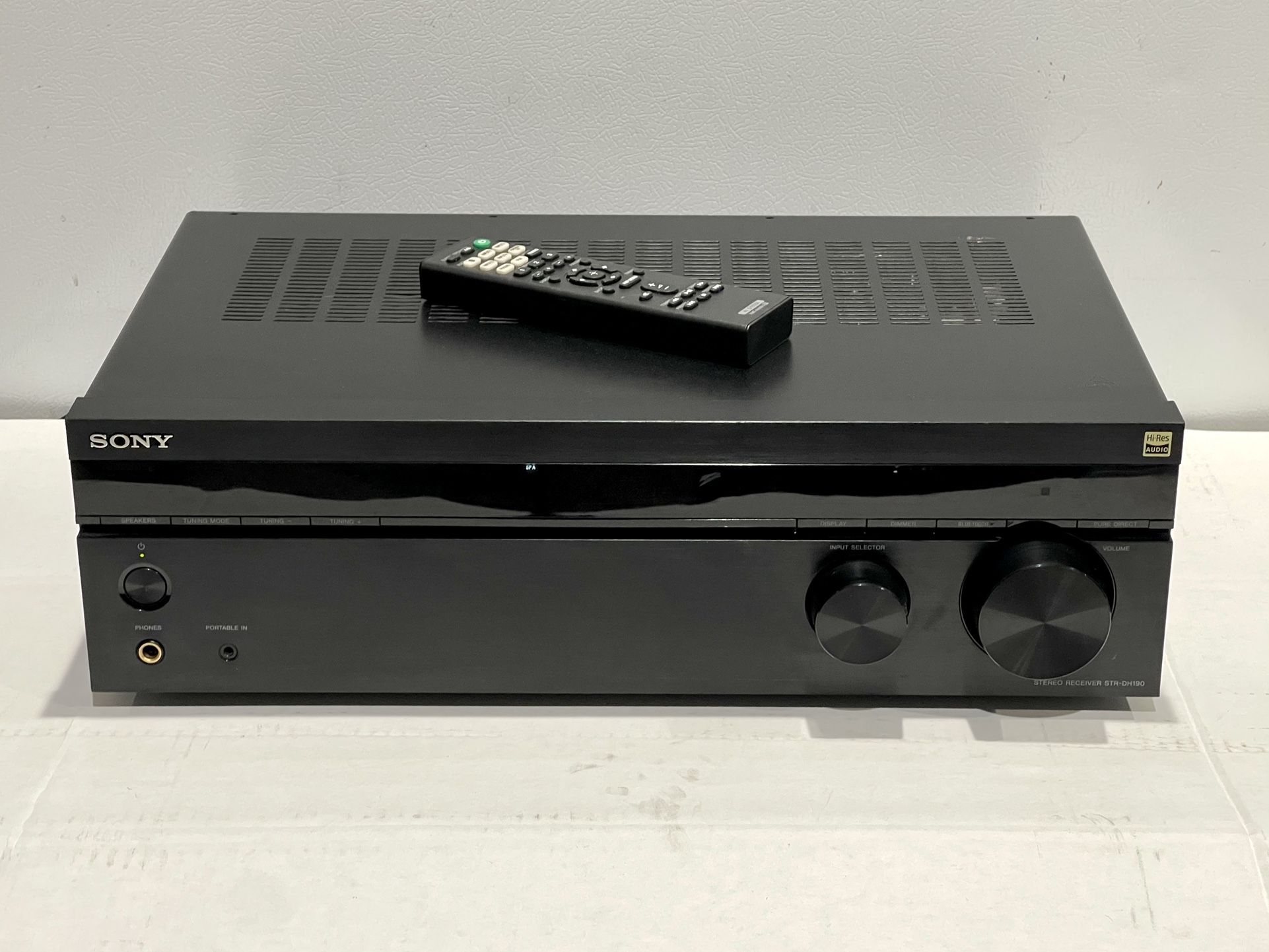 SONY Stereo Receiver / Bluetooth 2 Channel . Model STR-DH190