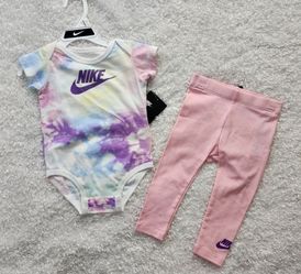 12M Nike 2pc NEW $16