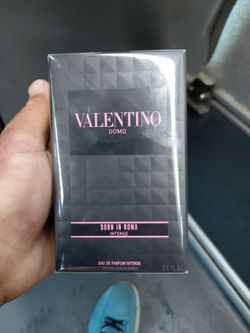 Valentino UOMO Born in Roma Intense eau de parfum