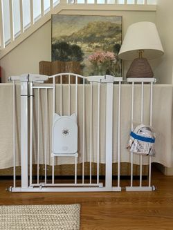 Cumbor 30”-48”W x 36”H Arched Baby Gate w/ Pet Gate