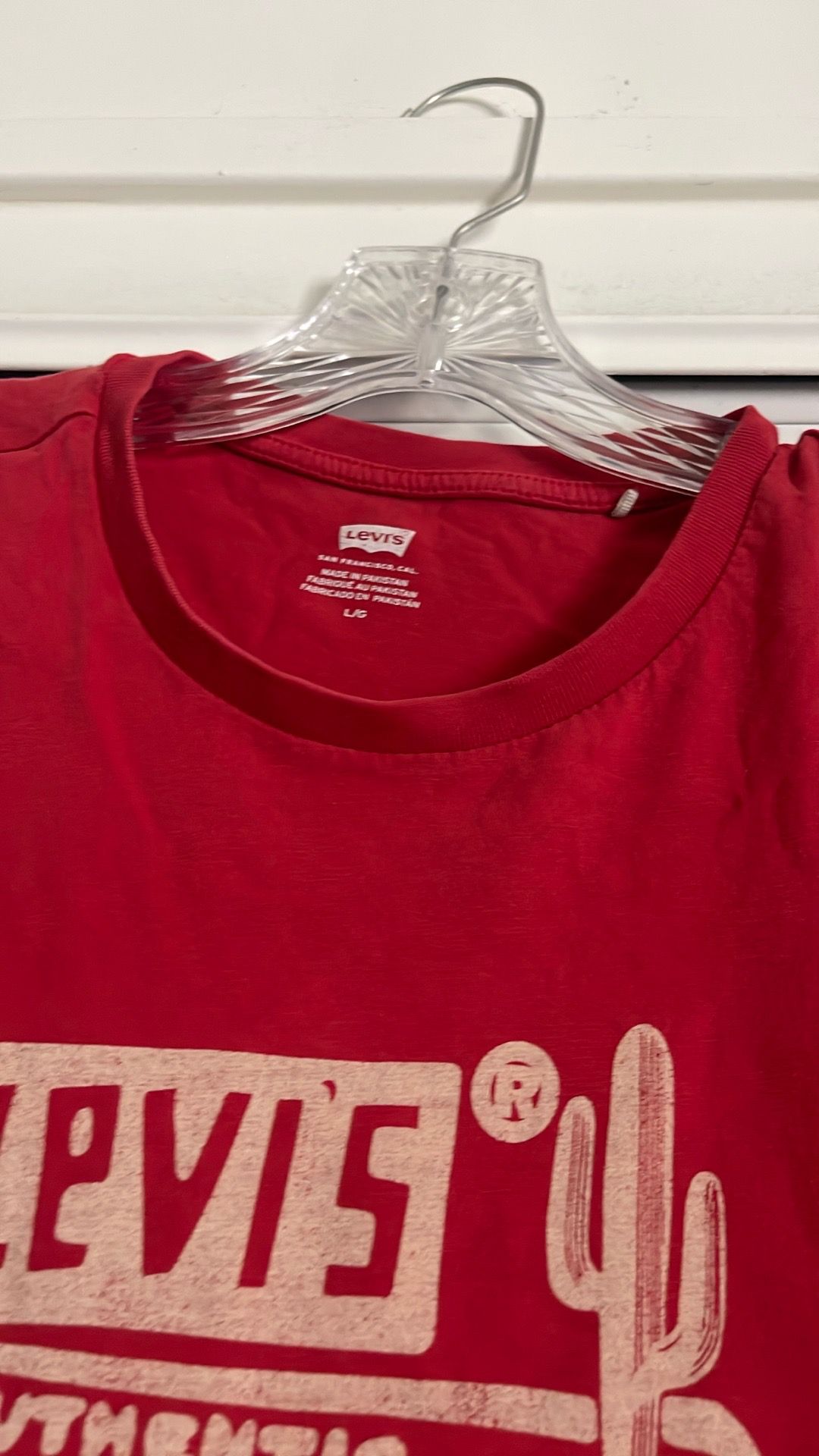 Lady’s Levi’s three Tshirts