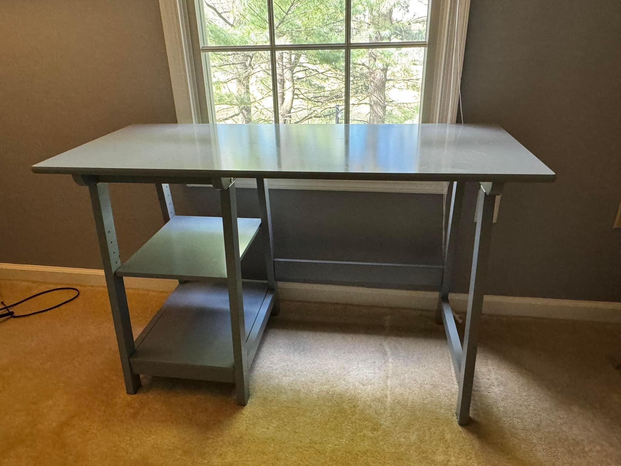 Free Small Children’s Desk 