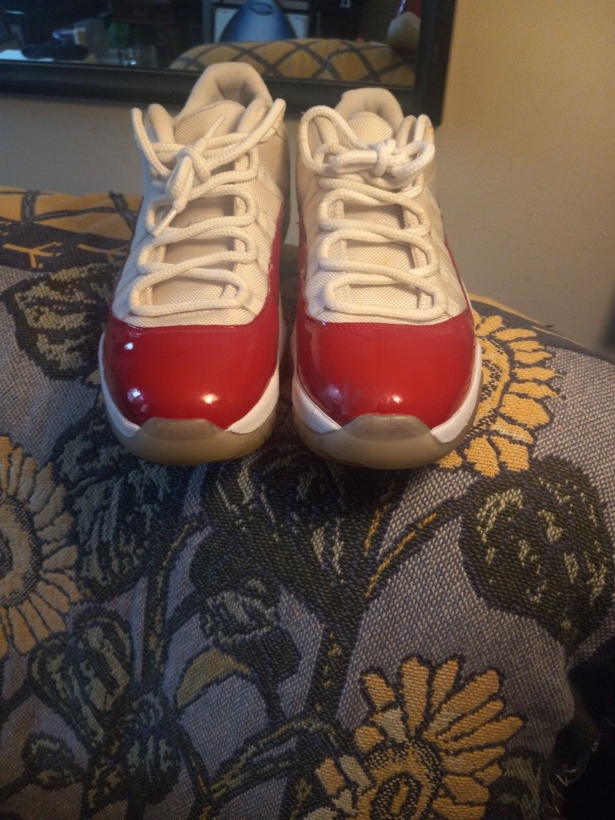 JORDAN'S SIZE 11
