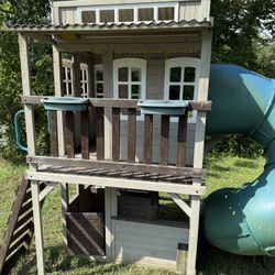 Kids Cozy Escape Outdoor Playground 