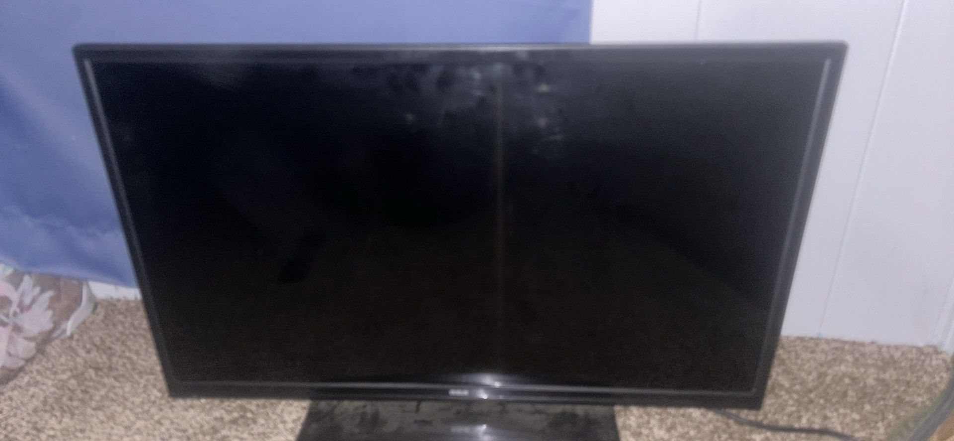 24 Inch Tv / Monitor