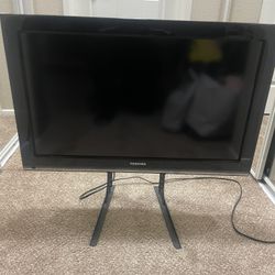 Toshiba 32in TV