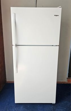✨️💥❄️"Whirlpool"❄️💥✨️ White 18.5C.F Fridge Cooling perfectly fine