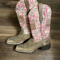 Ariat Pink Digicam Boots 