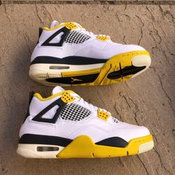 New Nike Air Jordan 4 Retro Vivid Sulfur Women’s 6.5, Youth 5y