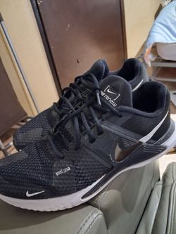 Nike Renew Low-Top Sneakers 9.5