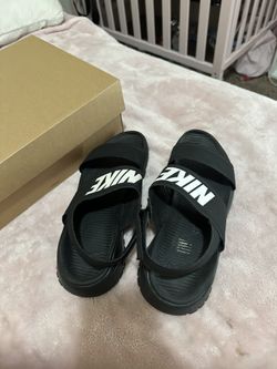 Nike Tanjun Women’s Slides