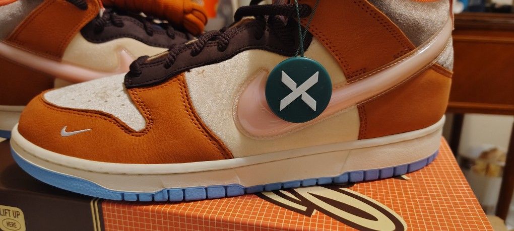 Nike Dunk Mids Social Status Chocolate Milk