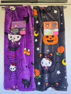 🎃Hello Kitty Halloween Blankets 🎃