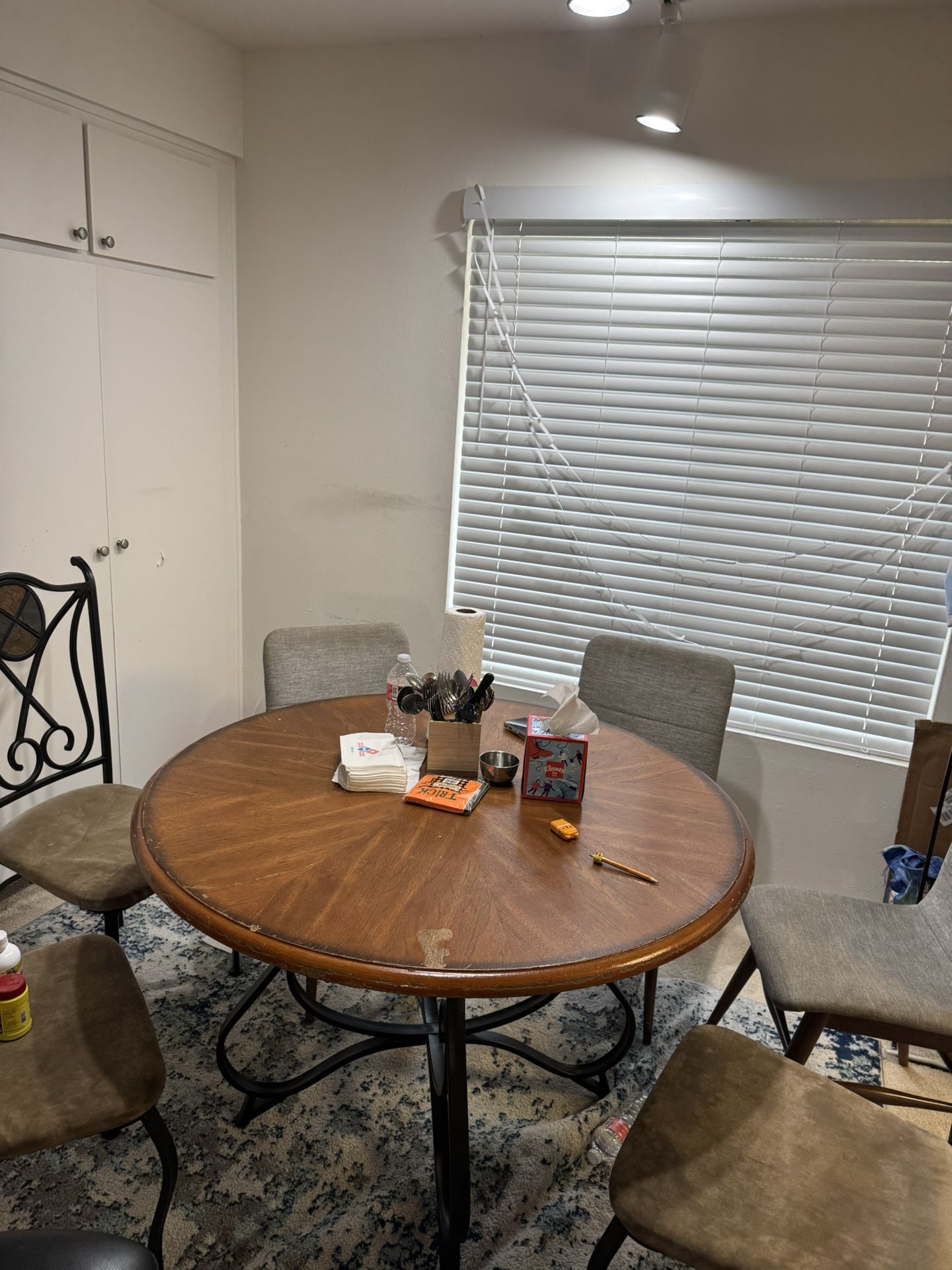 Dinning Table