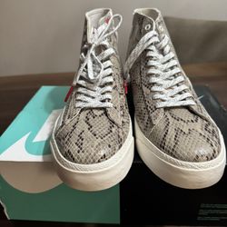 Nike SB Mid Blazer FriDay  Shoe Men’s Sz.11