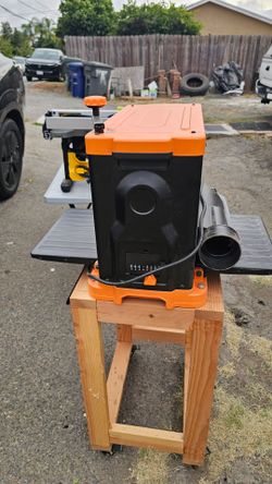 WEN Benchtop Thickness Planer