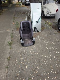 Free 5 mirrors with mounts, and 1 car seat