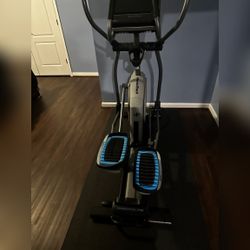 NordicTrack Commercial 14.9 Elliptical, Like New Condition – Aldie, VA