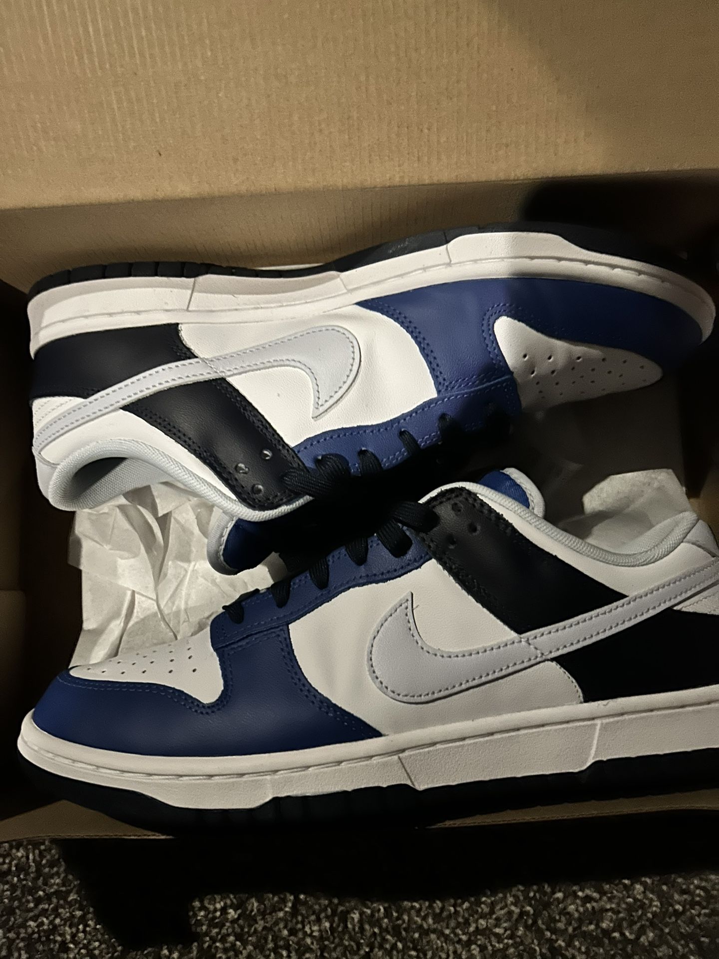 Nike Dunks Size 10 With Box