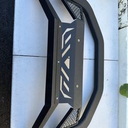 Gmc/Chevy 1500 Grill guard with light year 2019 to 2024