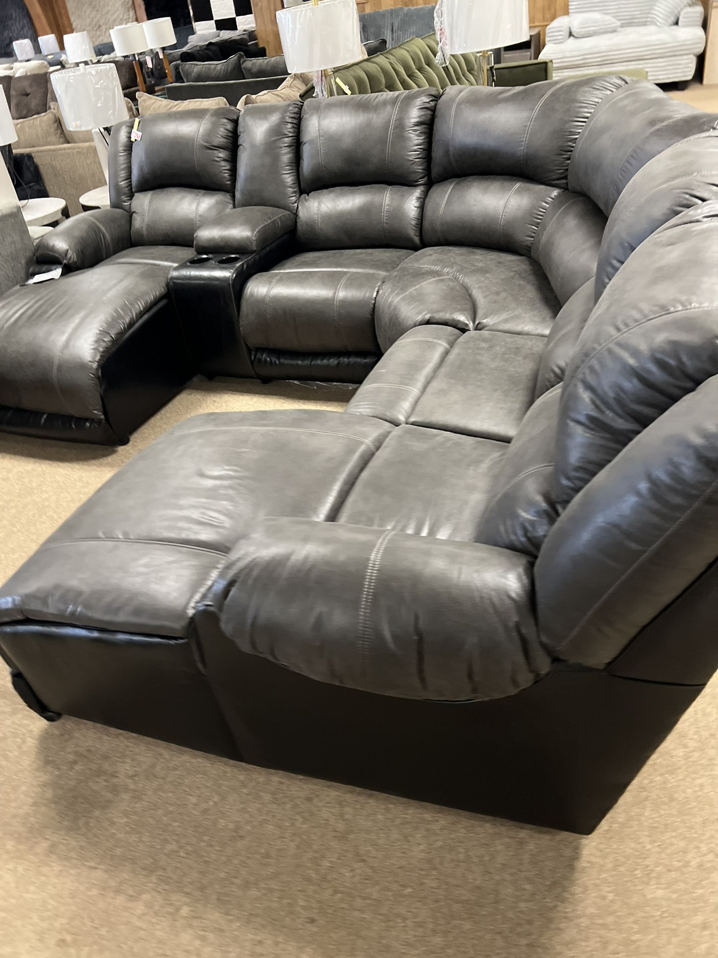 Stylish Reclining Nice Sectional!