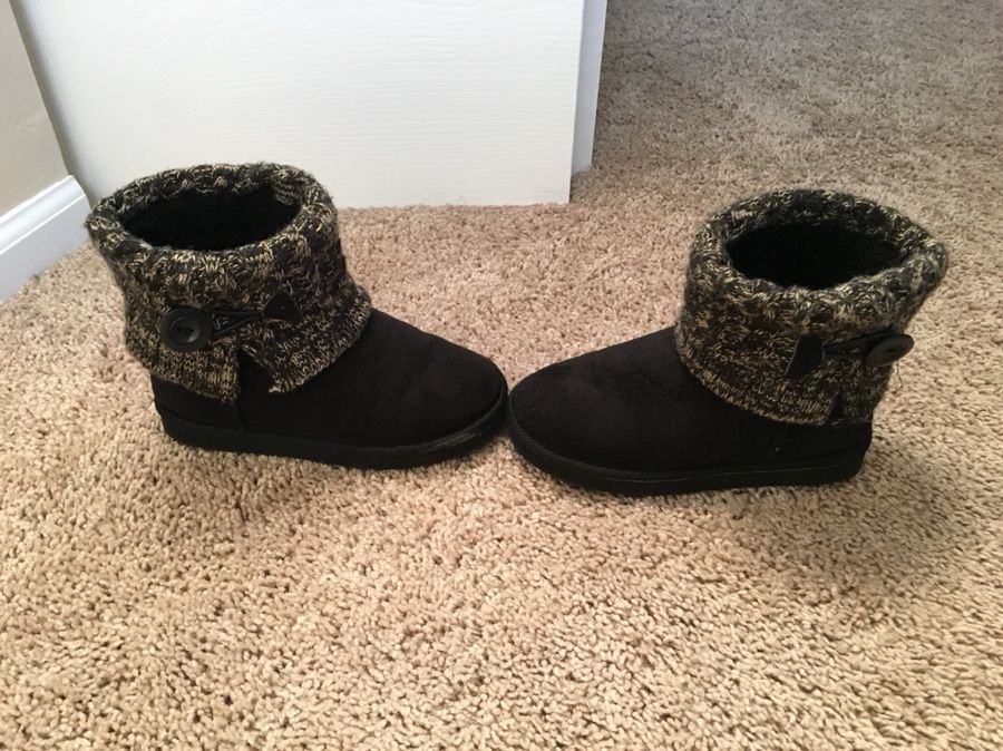 Girl boots