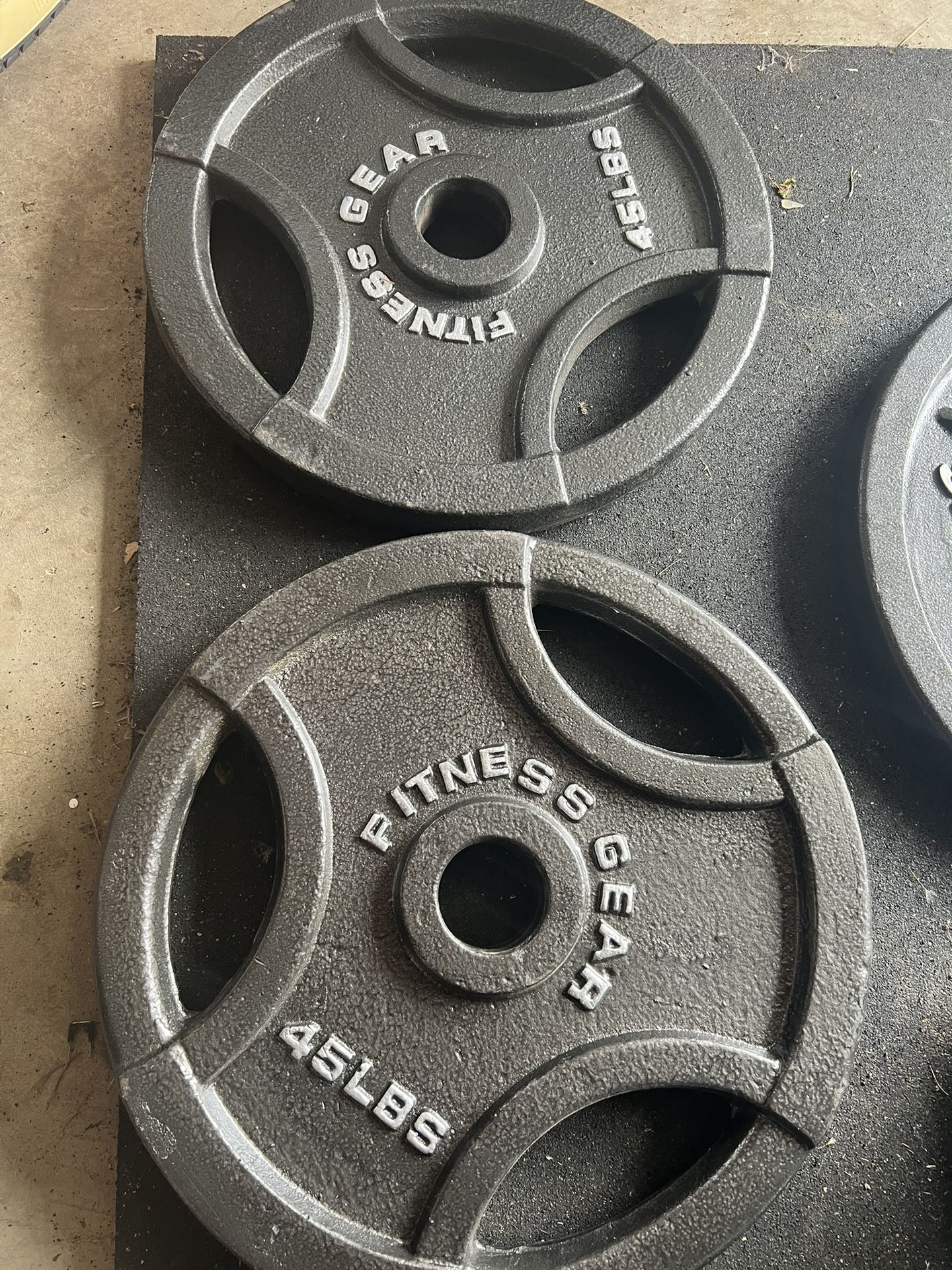 Olympic Weights 2x 45lbs Fitness Gear