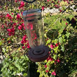 GLASS HUMMINGBIRD FEEDER