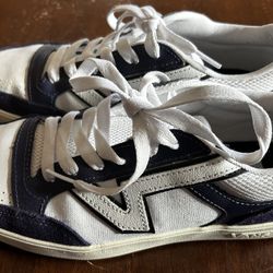 Vans Practically New 